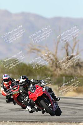 media/Dec-01-2025-Moto Forza (Mon) [[2daa91e15f]]/2-Intermediate Group/Session 3 (Turn 3)/